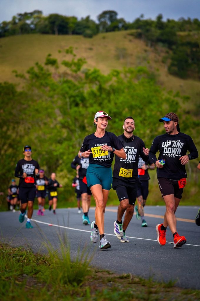 julia sette grupo de corrida revista runners brasil edicao 65